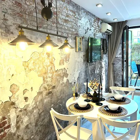 Apartment дизайнерско студио ,смокиня,созопол,5 звезден затворен комплекс,4 басейна,1ва линия море